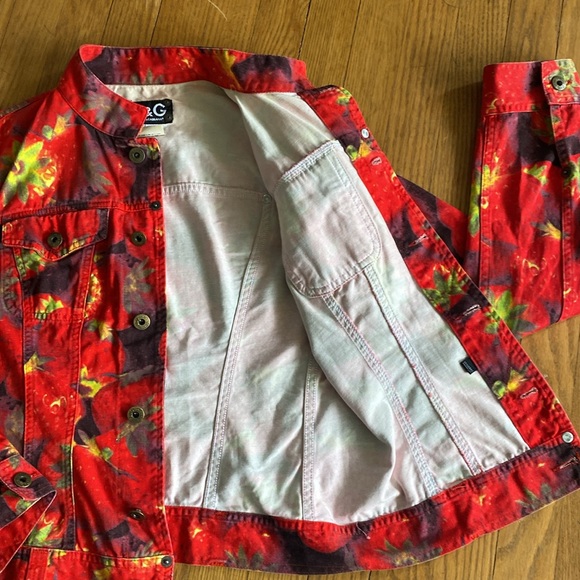 Dolce & Gabbana strawberry denim jacket 🍓 - Picture 5 of 5